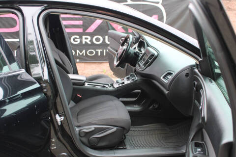 2015 Chrysler 200 Limited