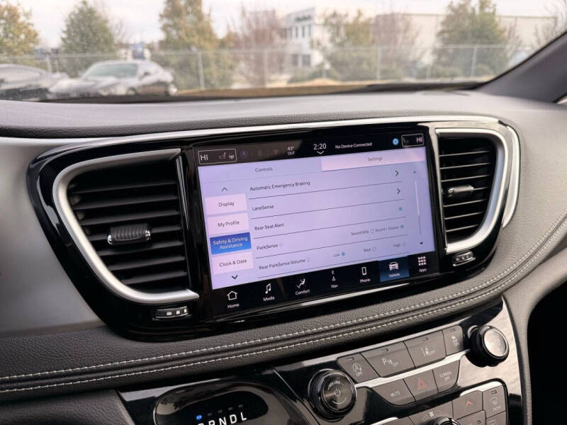 2025 Chrysler Pacifica Limited