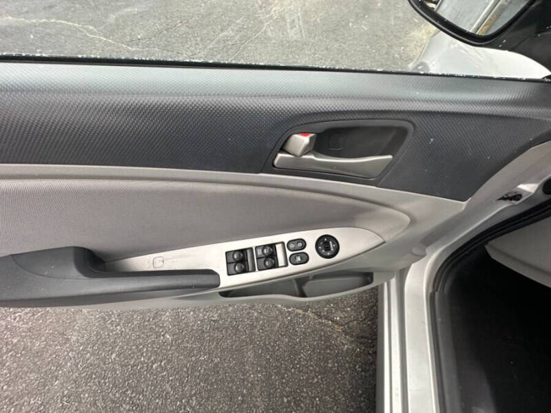 2015 Hyundai Accent GLS