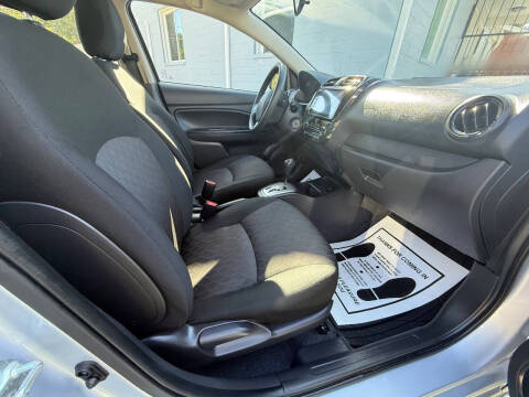 2024 Mitsubishi Mirage ES