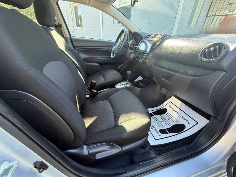 2024 Mitsubishi Mirage ES