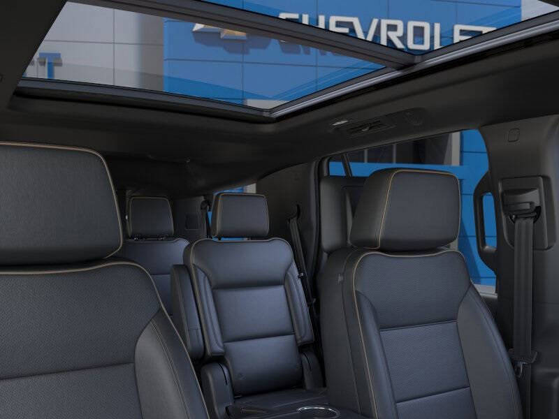 2025 GMC Yukon Elevation