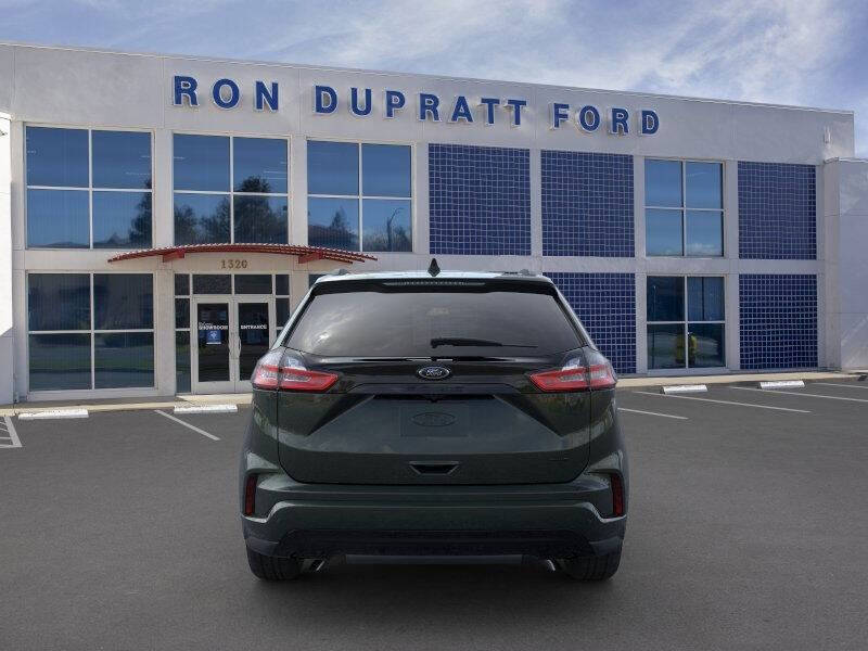 2024 Ford Edge SE