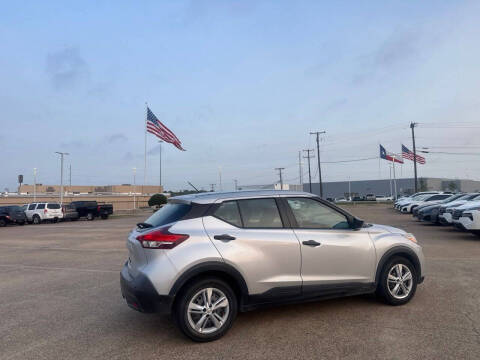 2020 Nissan Kicks S