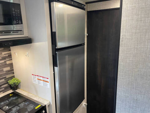 2024 KEYSTONE HIDEOUT 200 RL