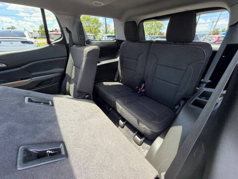 2017 GMC Acadia SLE-2