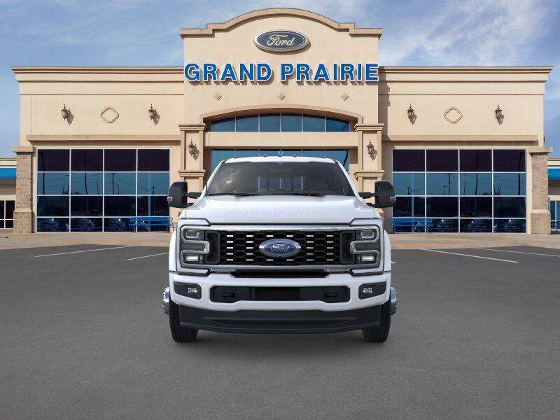 2026 Ford F-450 Super Duty Platinum