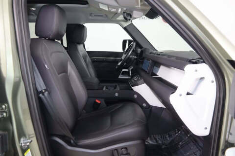 2023 Land Rover Defender