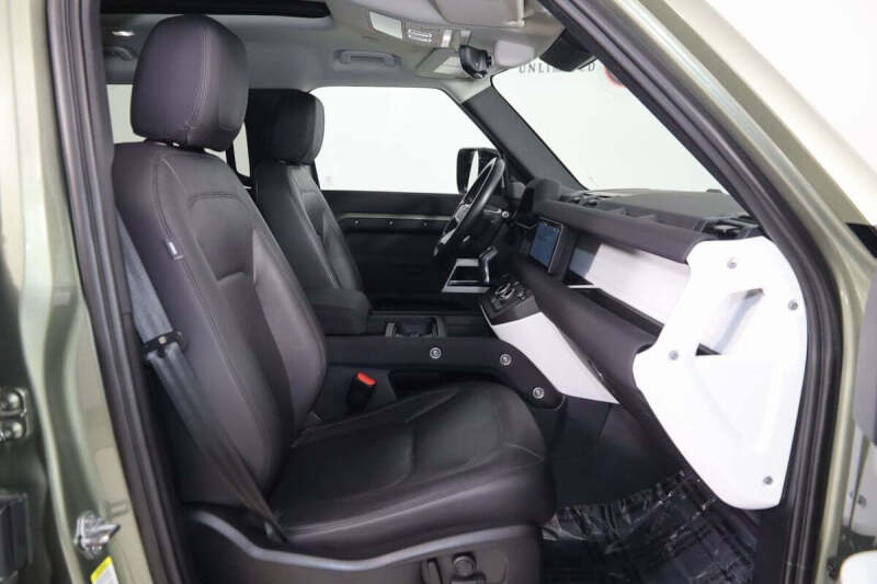 2023 Land Rover Defender