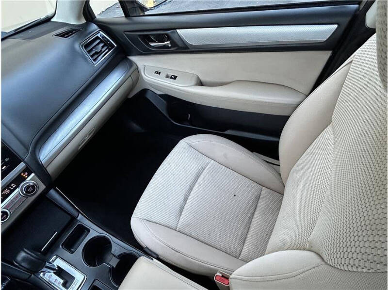 2017 Subaru Outback 2.5i Premium