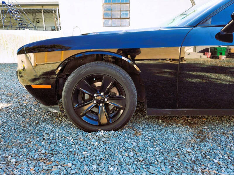 2017 Dodge Challenger SXT