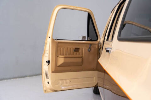 1987 GMC Suburban R1500