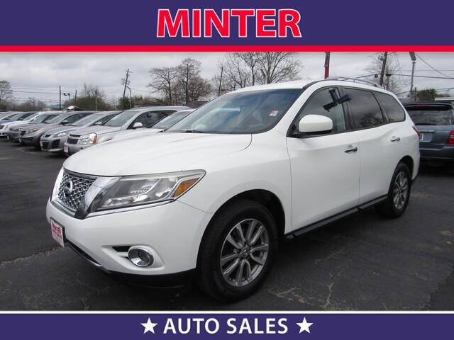 2016 Nissan Pathfinder for sale at Minter Auto Sales in South Houston TX