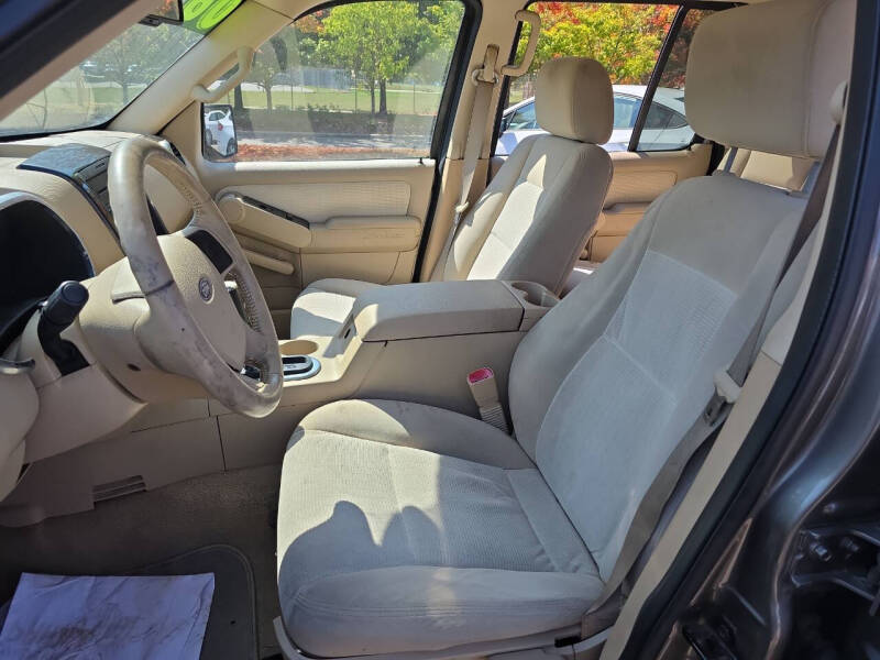 2006 Ford Explorer XLT