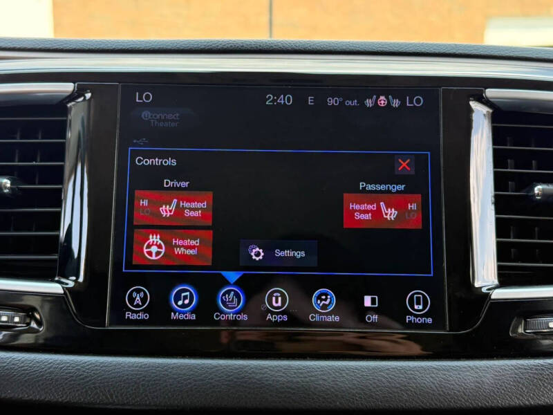 2017 Chrysler Pacifica Touring-L Plus