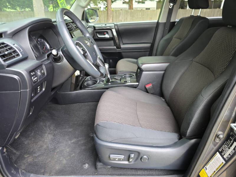 2020 Toyota 4Runner SR5