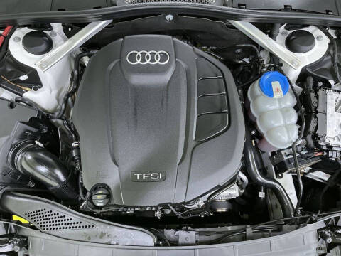 2017 Audi A4 2.0T quattro Premium Plus