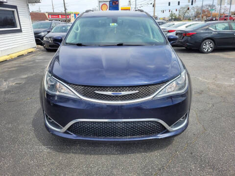 2018 Chrysler Pacifica Touring L