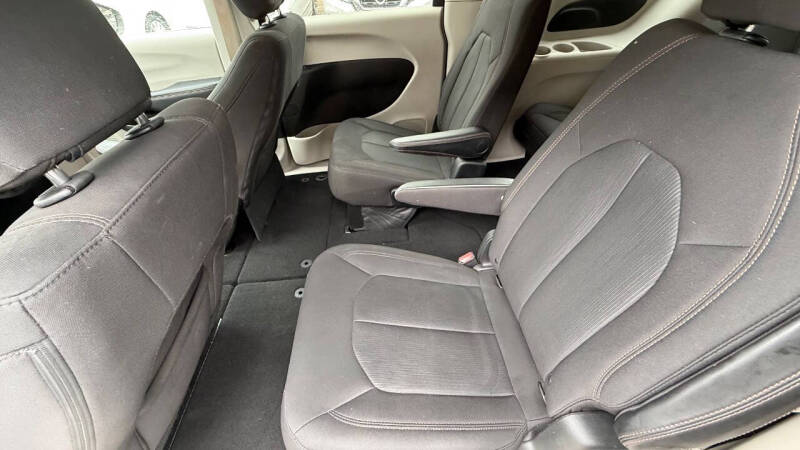 2017 Chrysler Pacifica Touring