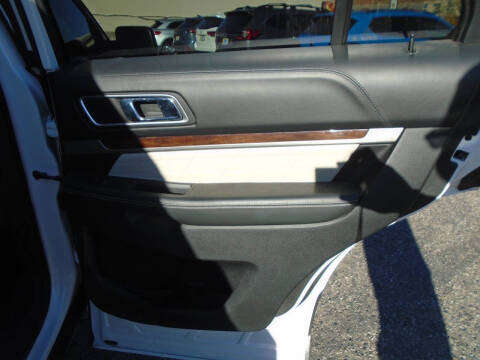 2017 Ford Explorer Platinum