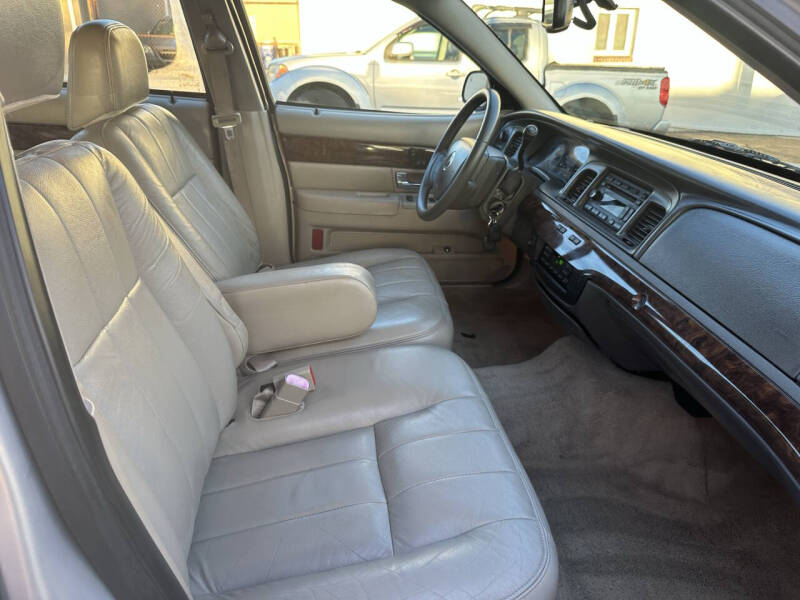 2009 Mercury Grand Marquis LS