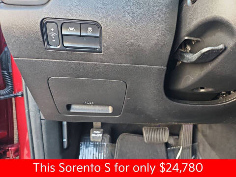 2022 Kia Sorento S