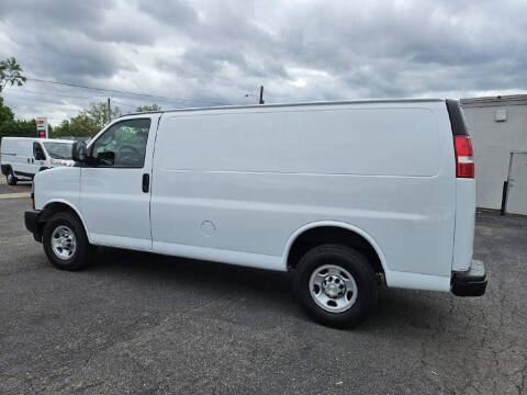 2021 Chevrolet Express 2500