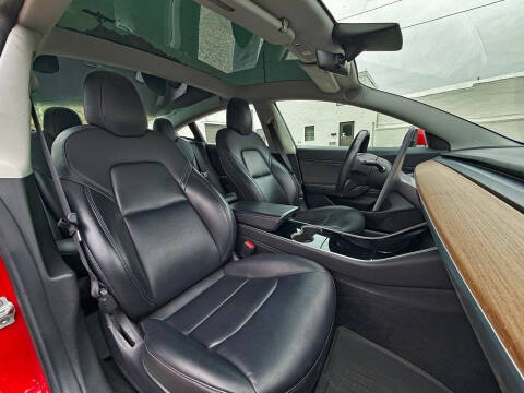 2018 Tesla Model 3 Performance