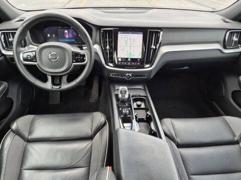 2024 Volvo S60 B5 Plus Black Edition