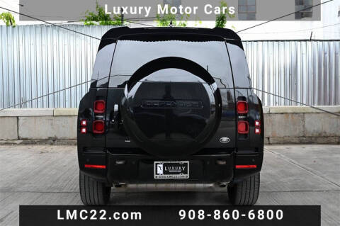 2023 Land Rover Defender 130 X-Dynamic SE