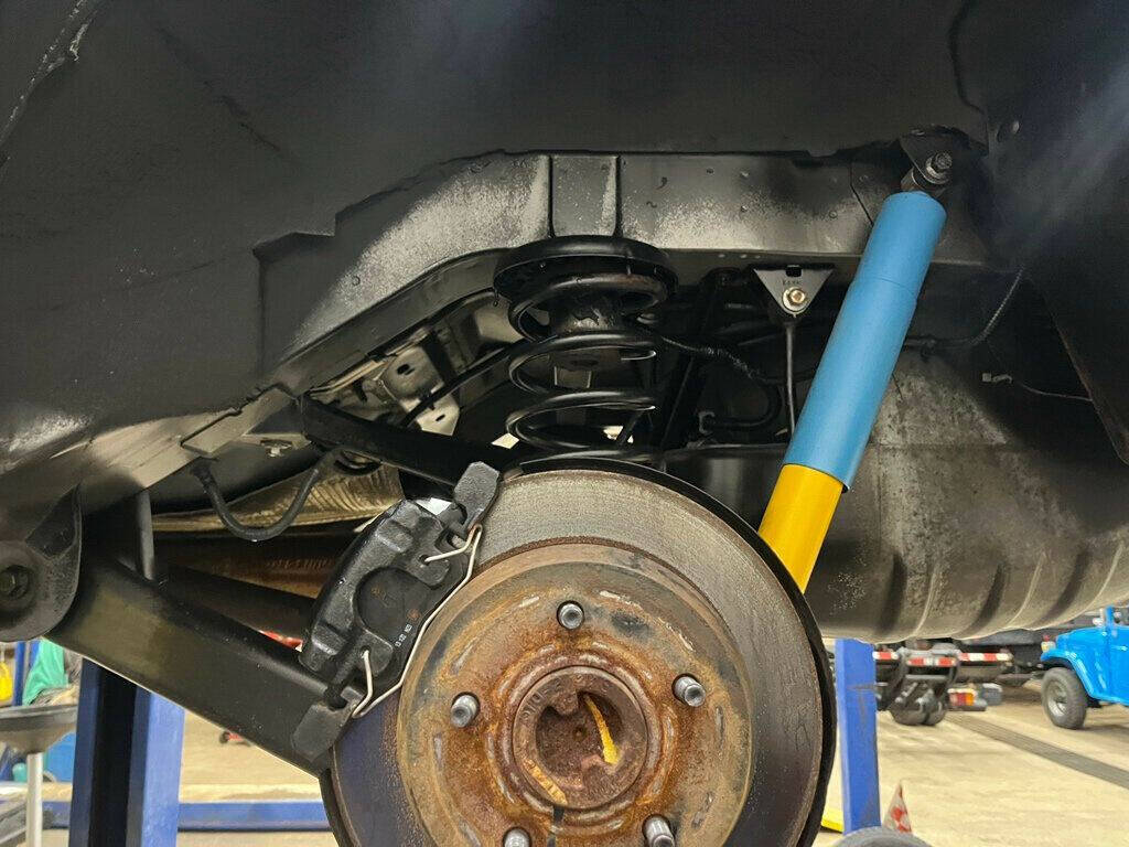 2004 Jeep Grand Cherokee 26