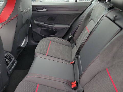2026 Volkswagen Golf GTI SE