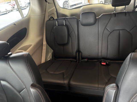 2019 Chrysler Pacifica Touring L