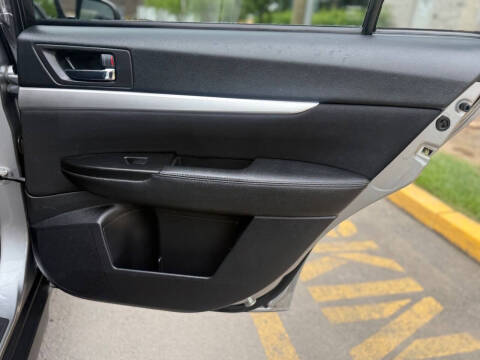 2011 Subaru Outback 2.5i Premium