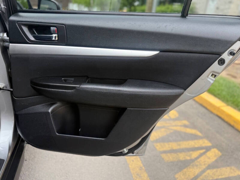 2011 Subaru Outback 2.5i Premium