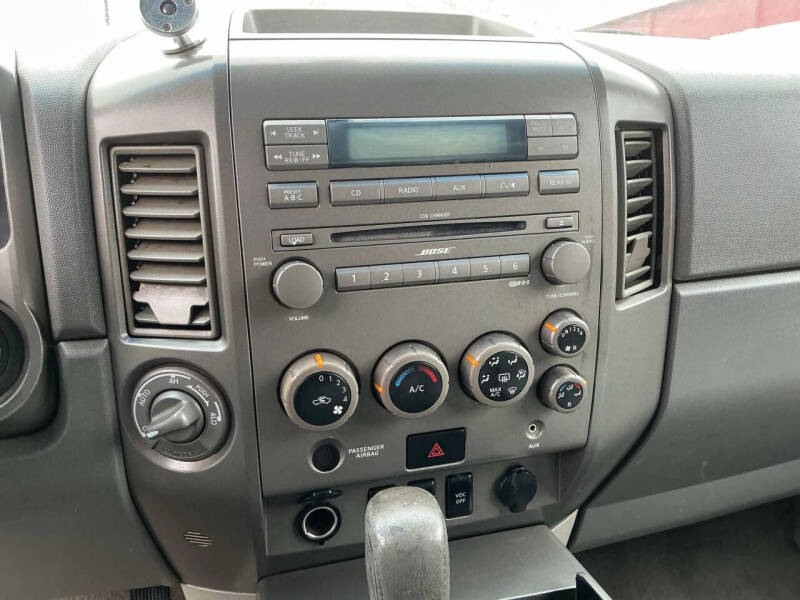 2004 Nissan Armada