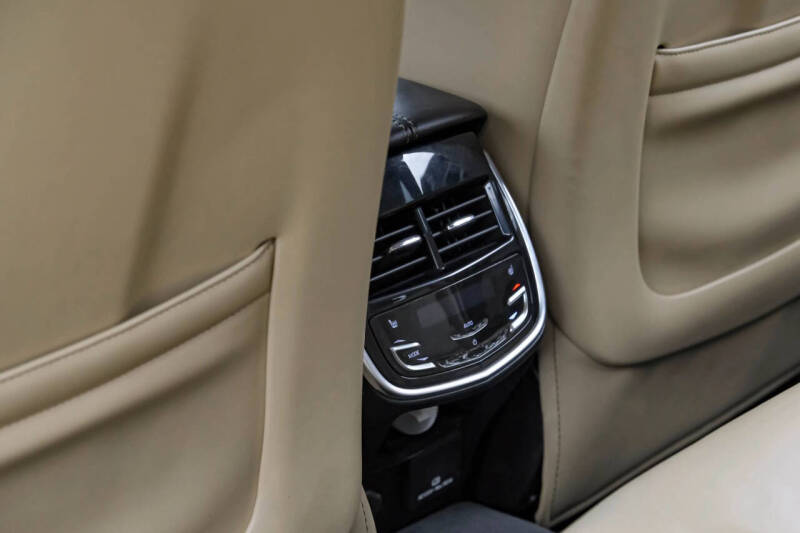 2014 Cadillac XTS Premium Vsport