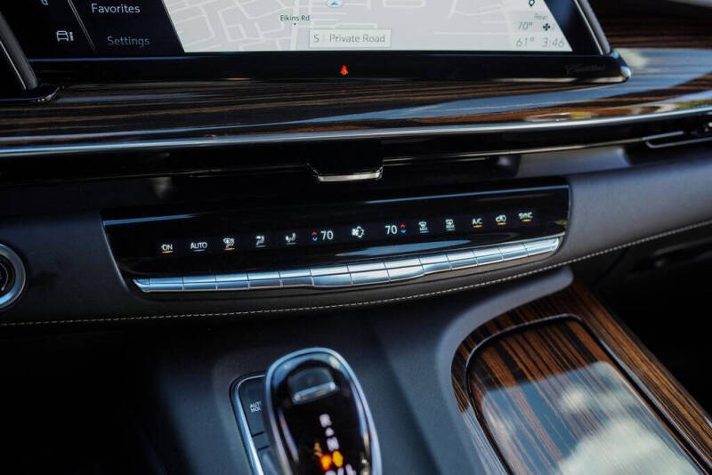 2022 Cadillac Escalade ESV Luxury