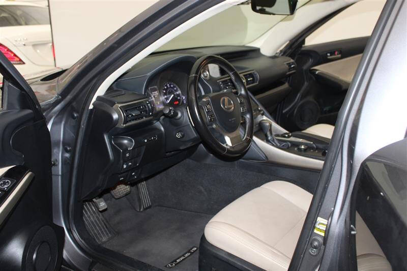 2018 Lexus IS 300