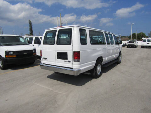 2012 Ford E-Series E-350 SD XLT