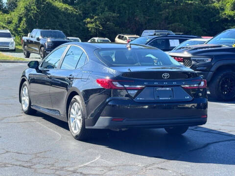 2025 Toyota Camry LE