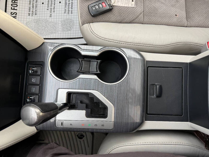 2012 Toyota Camry Hybrid XLE