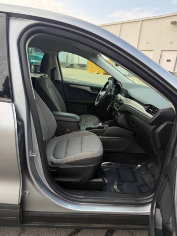 2022 Ford Escape S