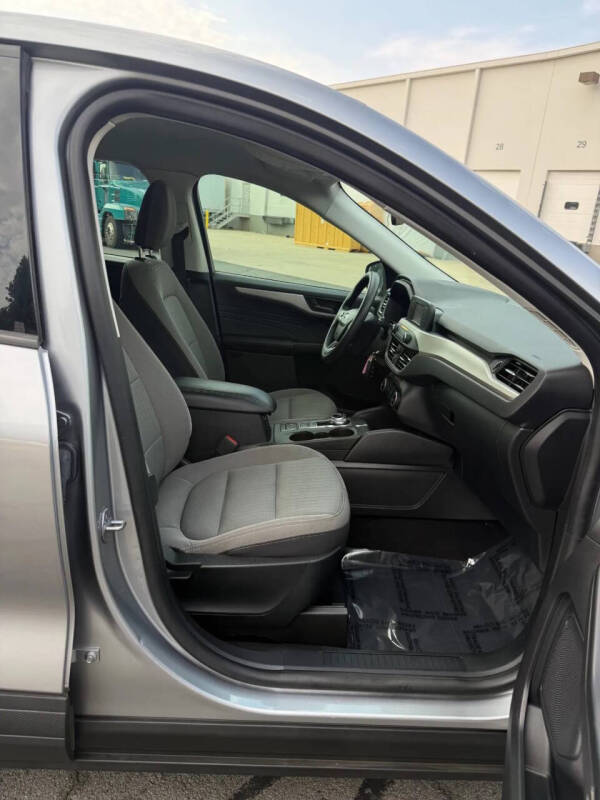 2022 Ford Escape S
