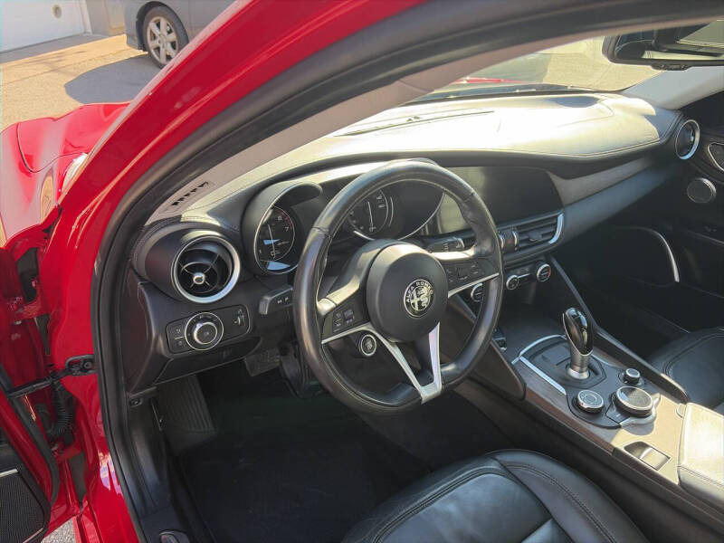 2017 Alfa Romeo Giulia Ti