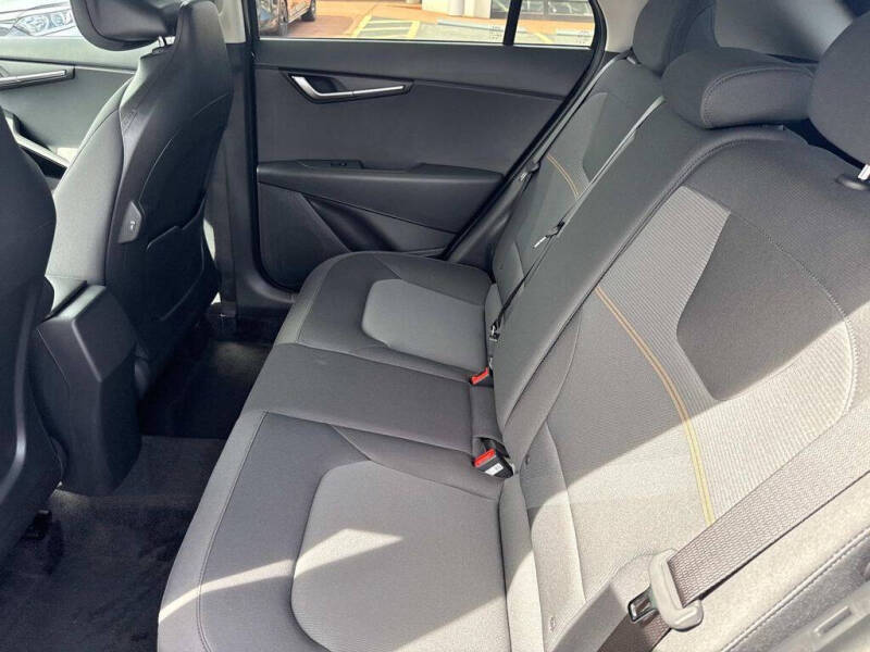 2026 Kia Niro LX