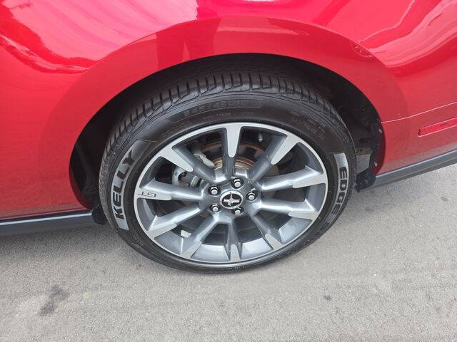 2011 Ford Mustang GT Premium