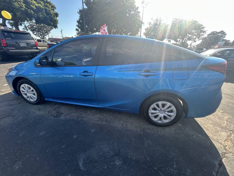 2021 Toyota Prius L Eco