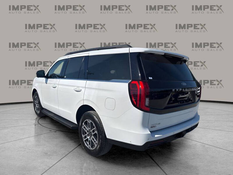 2025 Ford Expedition Active
