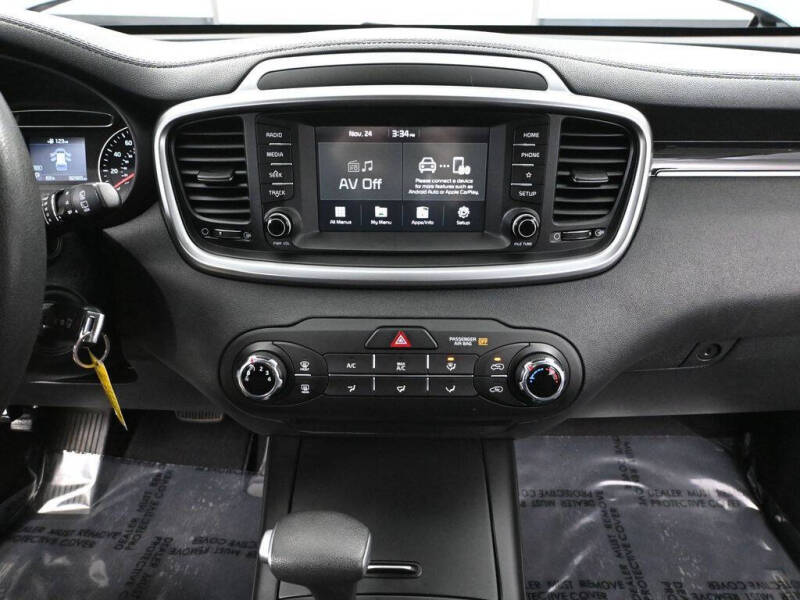 2020 Kia Sorento LX V6